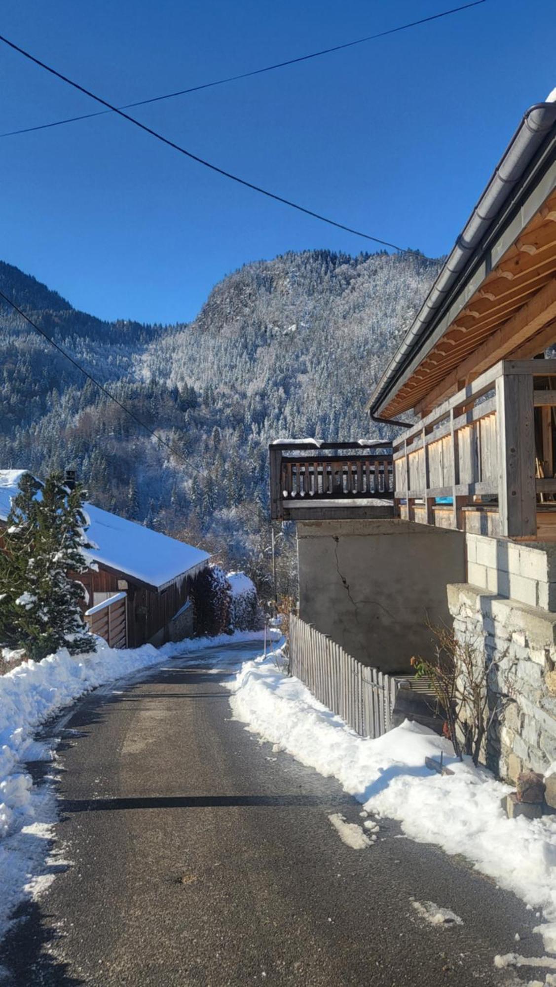 Le Nid Des Cerfs Bed & Breakfast Essert-Romand Dış mekan fotoğraf